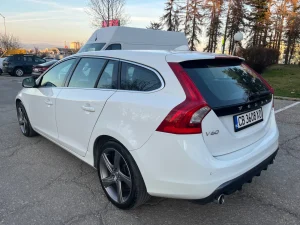 Volvo V60 R-Design