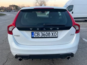 Volvo V60 R-Design