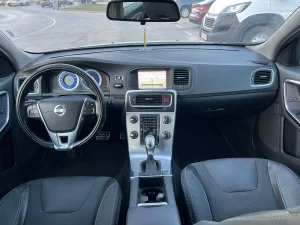 Volvo V60 R-Design