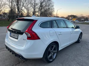 Volvo V60 R-Design