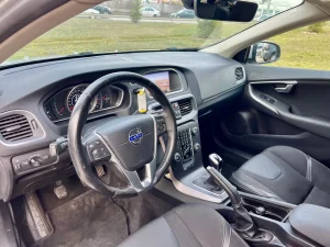 Volvo V40 Momentum