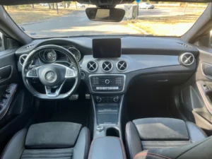 Mercedes-Benz CLA 180